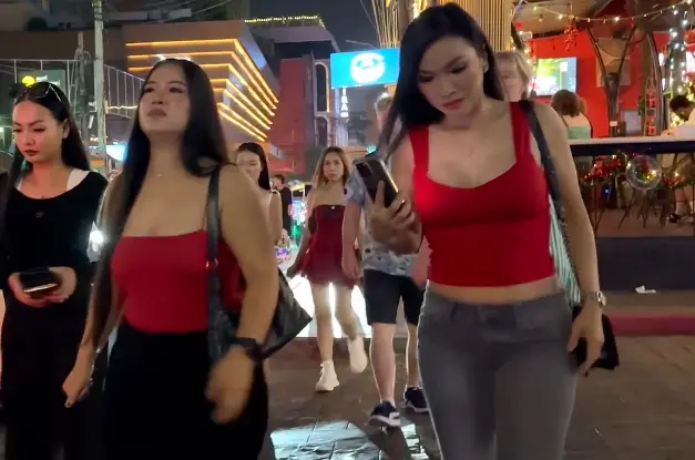 夜色生活微醺｜精酿啤酒馆探索魔都夜晚小众角落